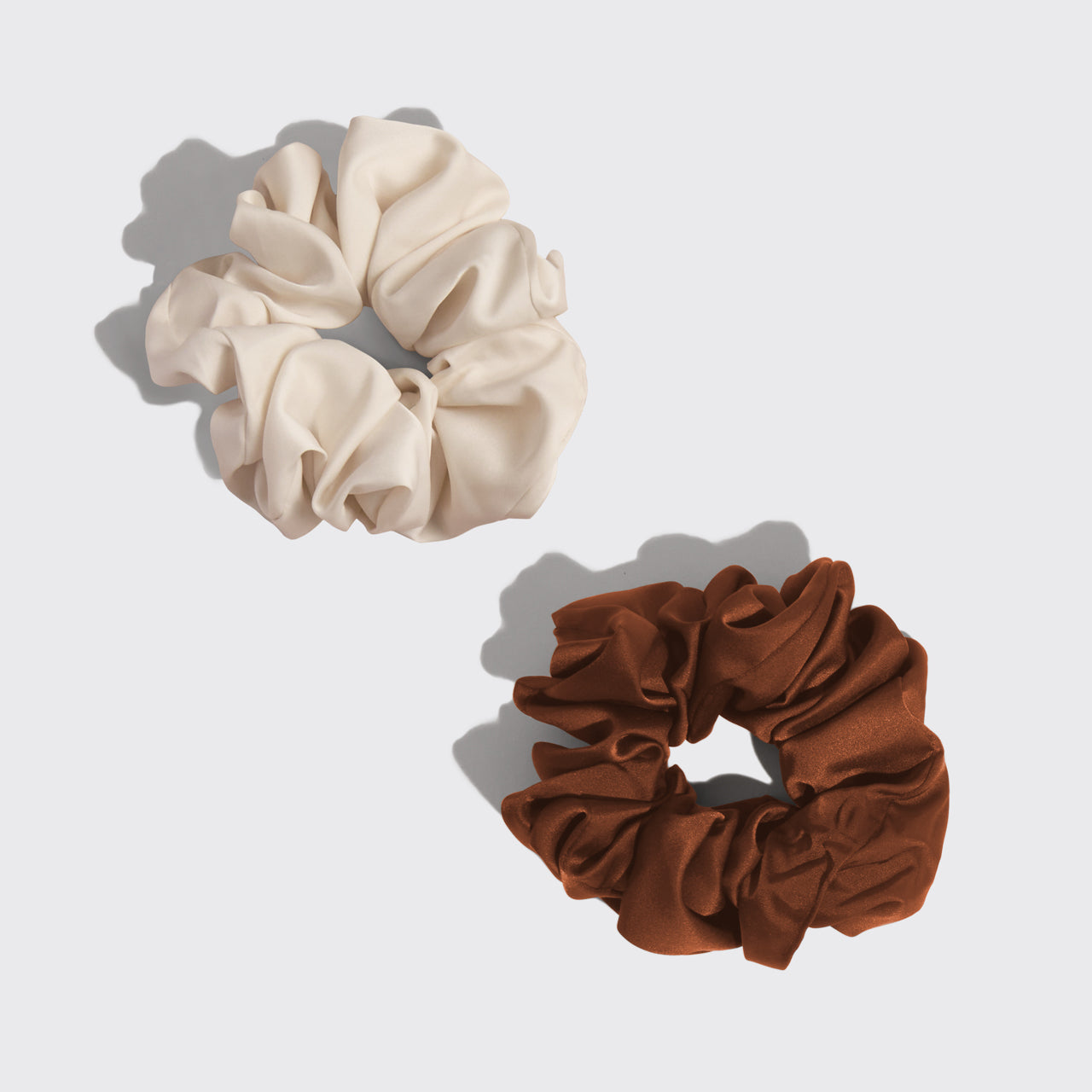 Scrunchies extra grandes crema y camel