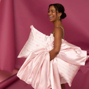 Satin Pillowcase in Striped Bows - King