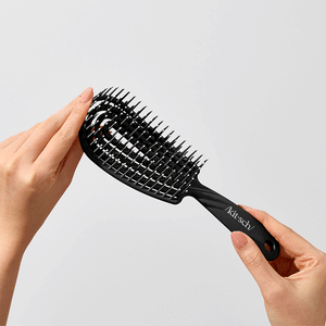 Cepillo desenredante flexible negro